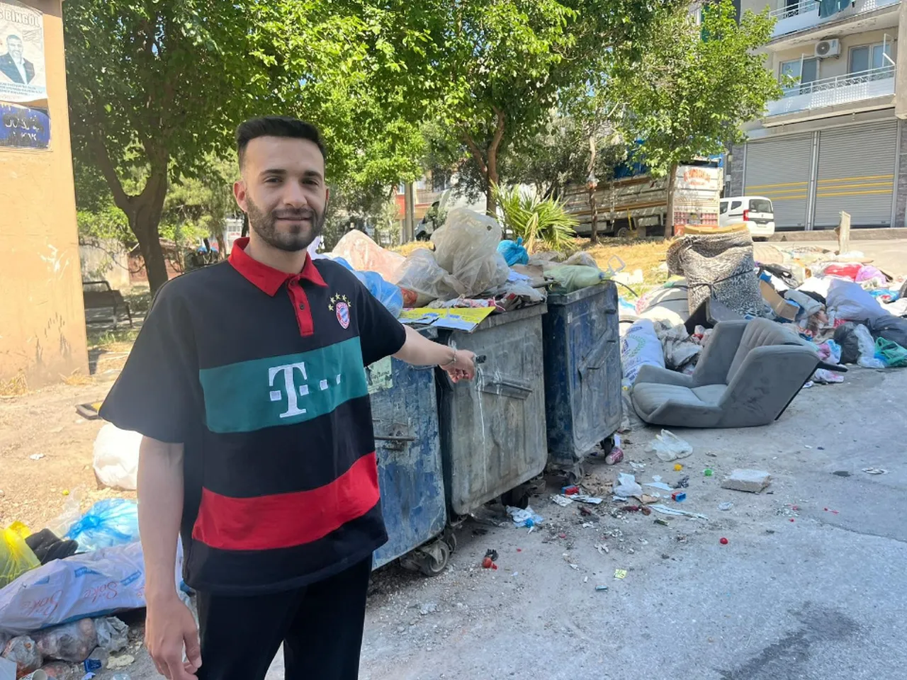 Vatandaşlardan belediyeye çöp isyanı: Bari bayramda temizleyin