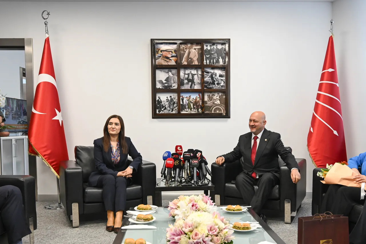 AK Parti ve CHP arasında 3 bayram sonra ilk bayramlaşma!