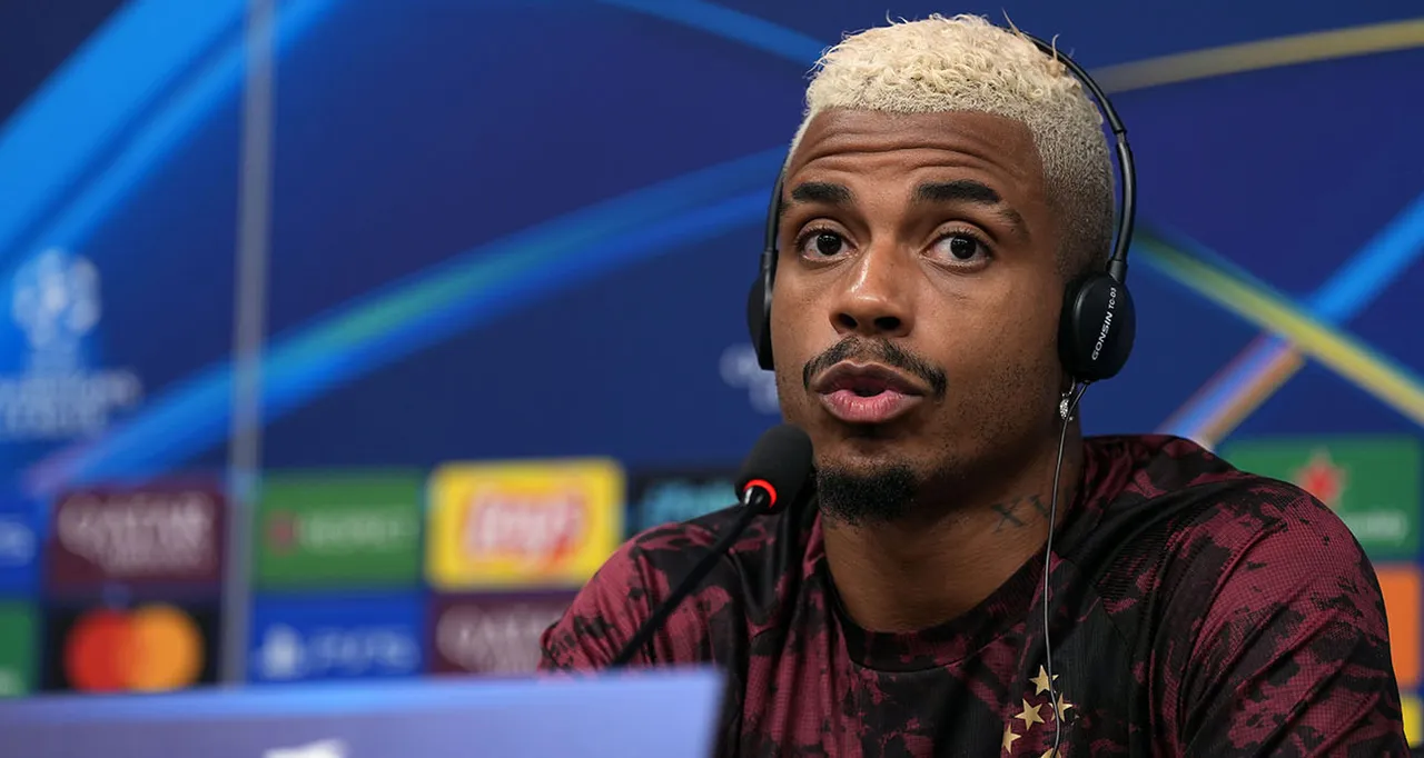 Gabonlu futbolcunun güncel piyasa değeri 4,5 milyon euro.