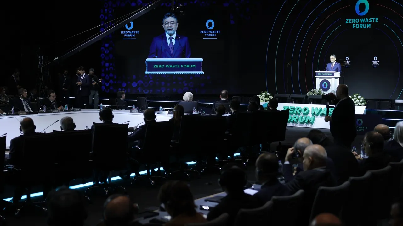 İstanbul, küresel iklim diplomasisinin merkezi oluyor! Bakan Yumaklı'nın ev sahipliğinde 'Sıfır Atık Forumu' başlıyor