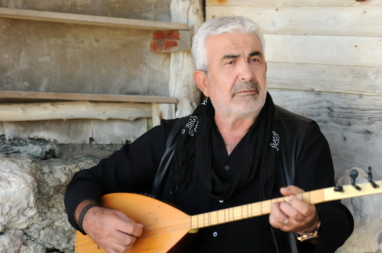İstanbul’un fethine dair marş besteleyen Esat Kabaklı: Türk milletine tarihini hatırlatmak istiyorum