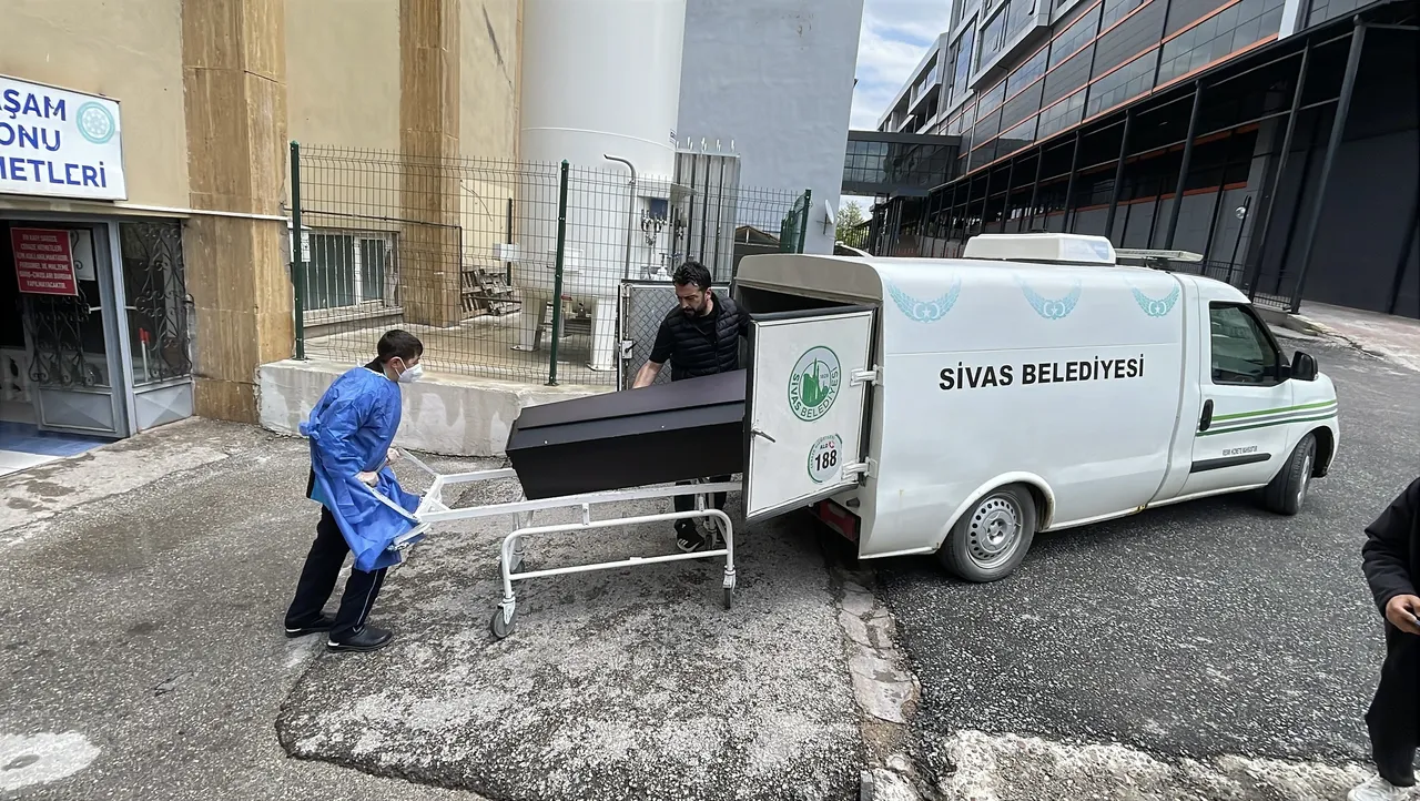 Kent diken üstünde! Ölümcül virüs yüzünden ölenlerin sayısı 3 oldu