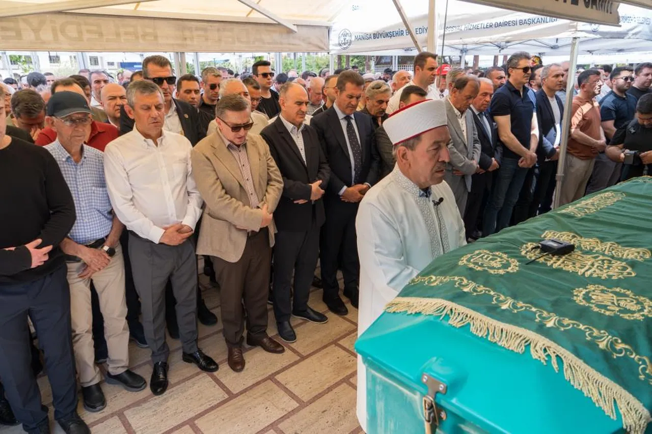 Özgür Özel'in acı günü! Amcası Necati Özel son yolculuğuna uğurlandı