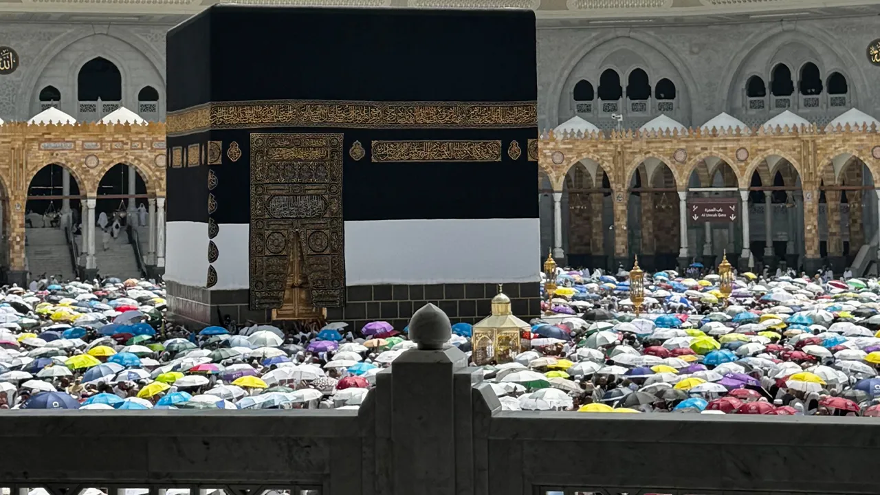Sıcaklık kavurdu, yüzlerce hacı hastanelik oldu: Suudi Arabistan Bakanlığı'ndan açıklama var
