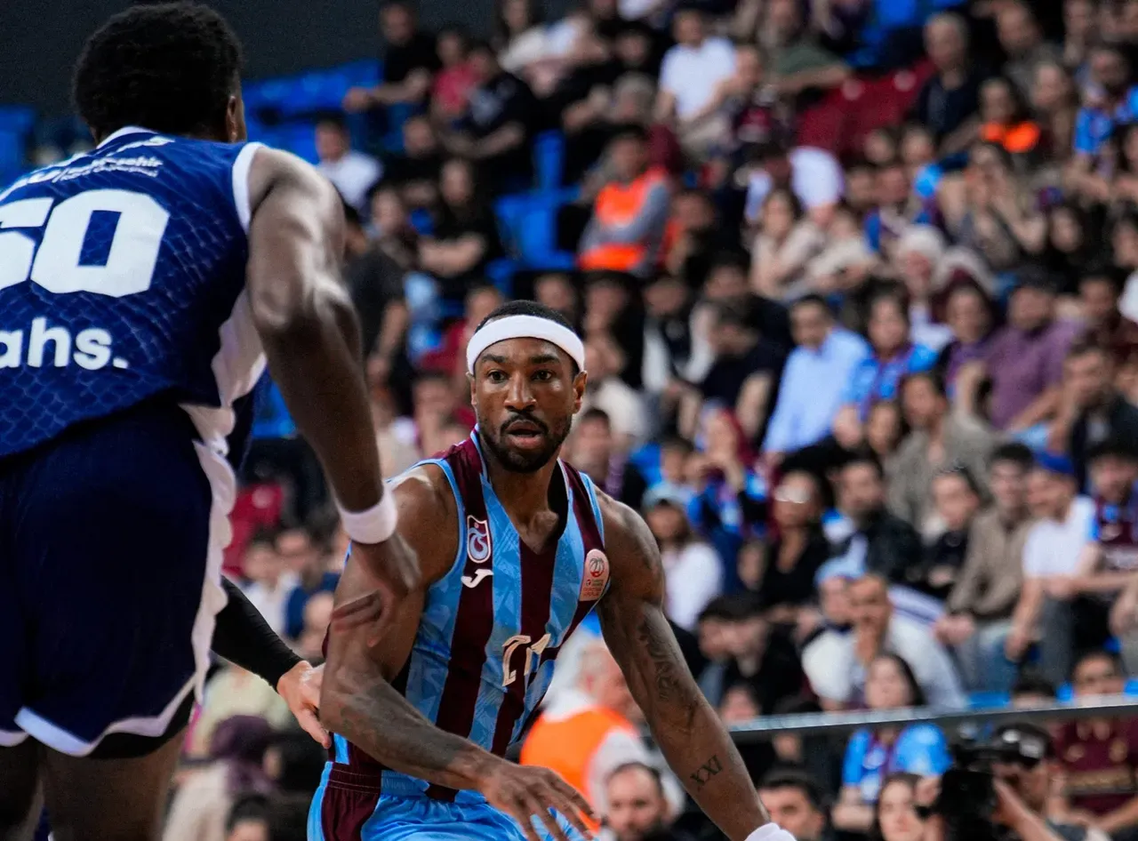 Trabzonsporu mağlup ettiler! Bahçeşehir Koleji yarı finalde