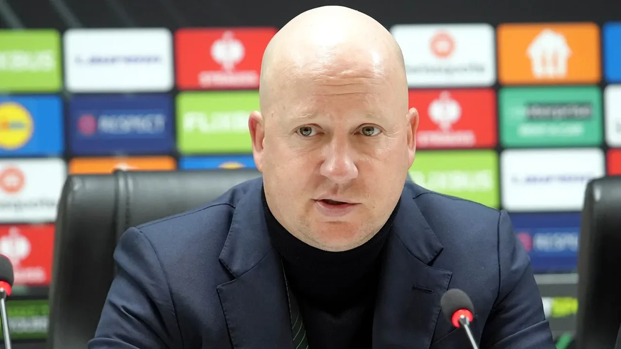 Beşiktaş'ta teknik direktör arayışları yöne değiştirdi: Kartal'a gel şampiyon