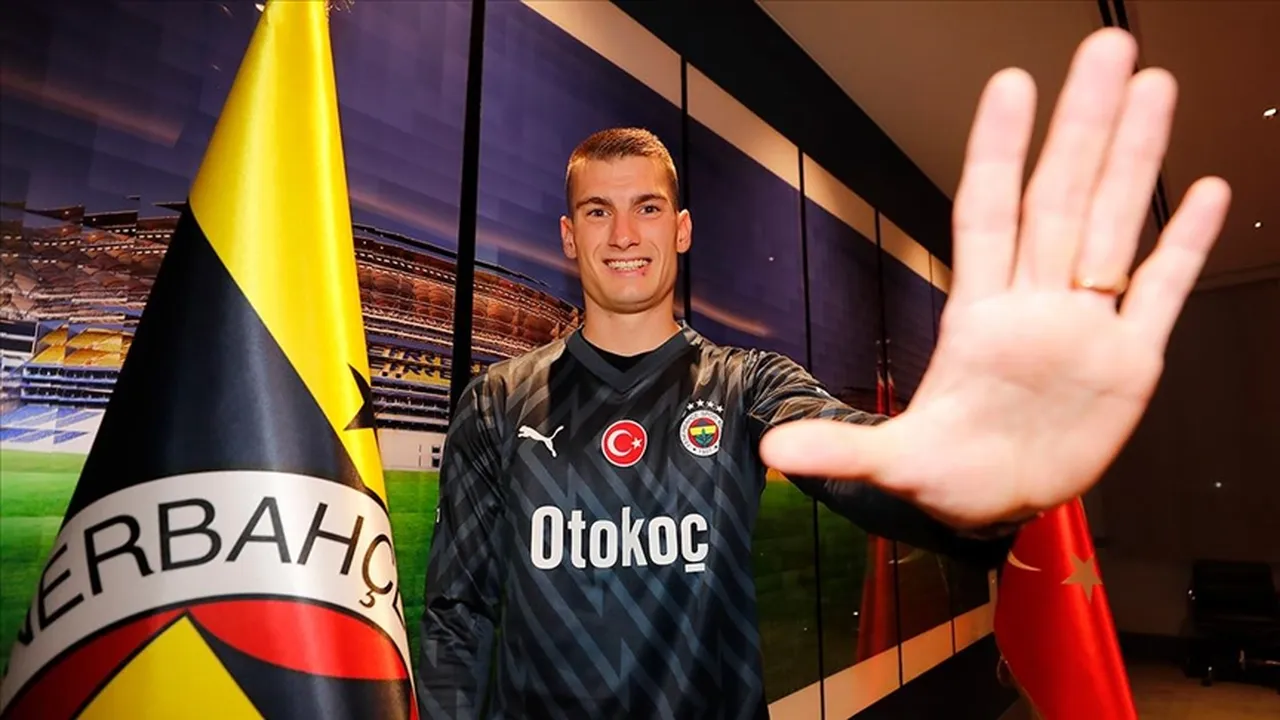 Fenerbahçe, Dominik Livakovic'i 6,6 milyon euro bonservisle transfer etmişti.