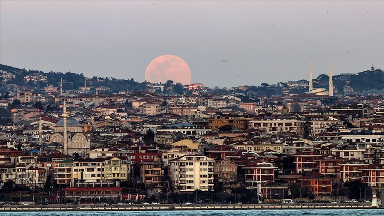 İstanbul için deprem riski yüzde 48’e revize edildi! Naci Görür: Risk hâlâ çok yüksek