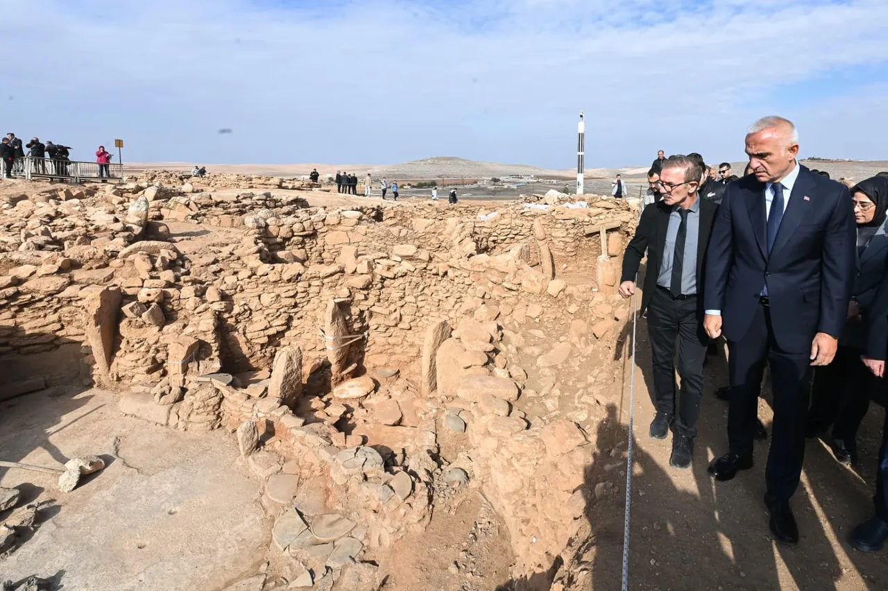 Karahantepe’de geri sayım başladı! Bakan Ersoy projede son durumu paylaştı