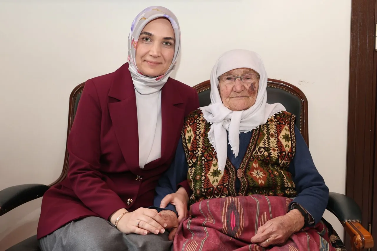 Kübra Güran Yiğitbaşı ile bayram sohbeti... "Benim rol modelim kaymakam babam"