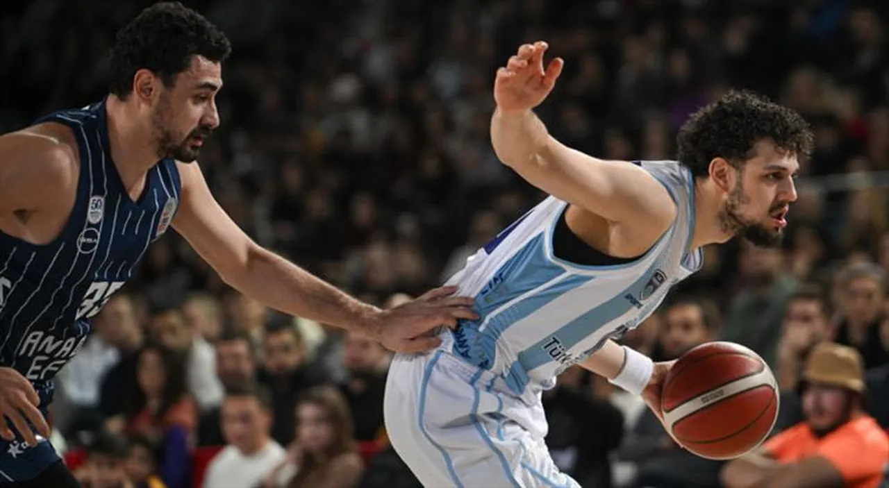 Türk Telekom-Anadolu Efes canlı yayın hangi kanalda, nerede izlenir, saat kaçta?