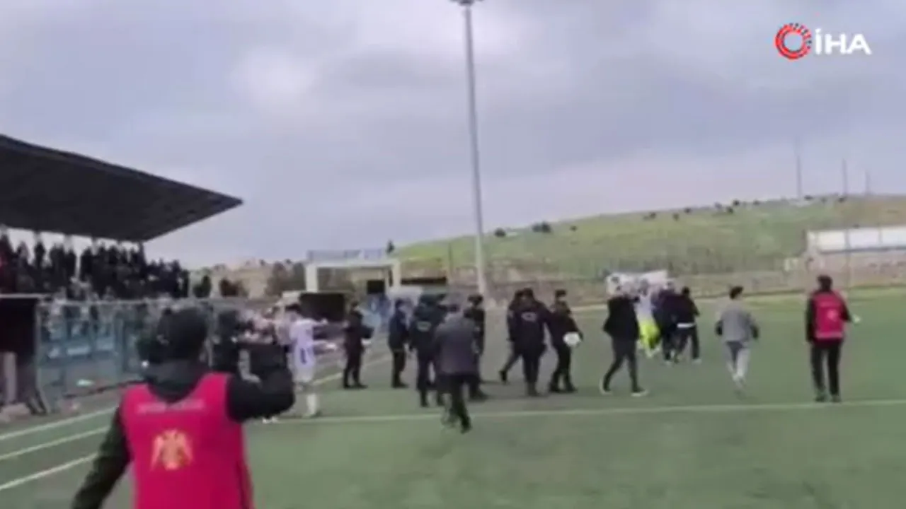 9 gollü maçın ardından tekme ve yumruklar havada uçuştu