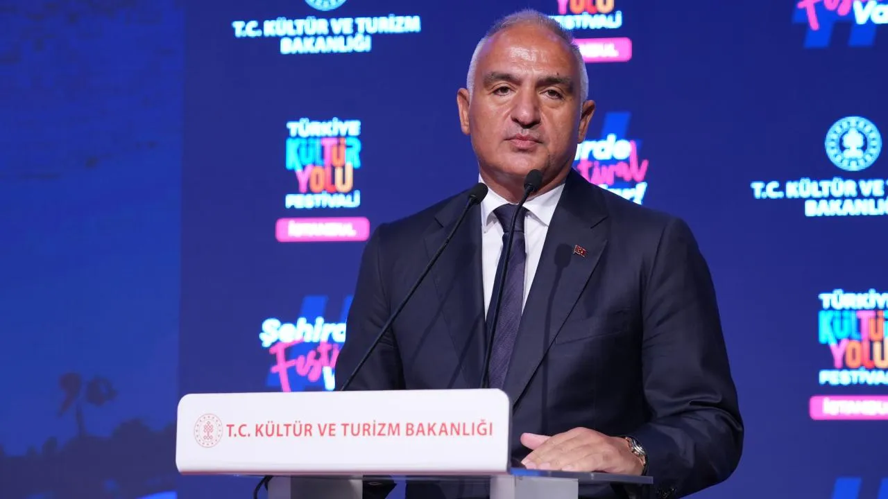 Bakan Ersoy'dan açıklama! Kurban Bayramı tatili 9 gün olacak mı, bayram tatili birleşecek mi?