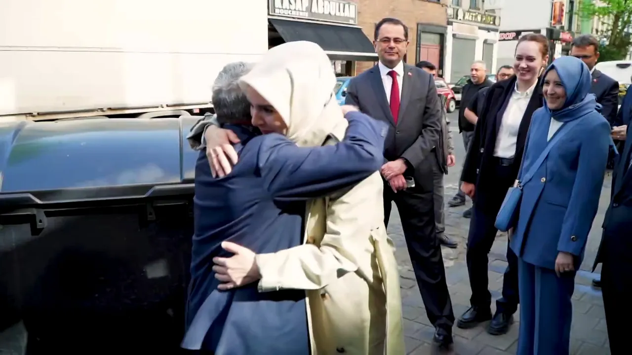 Bakan Göktaş’tan eleştirilere fotoğraflı cevap: Gurbet tercih değil gerçeklik