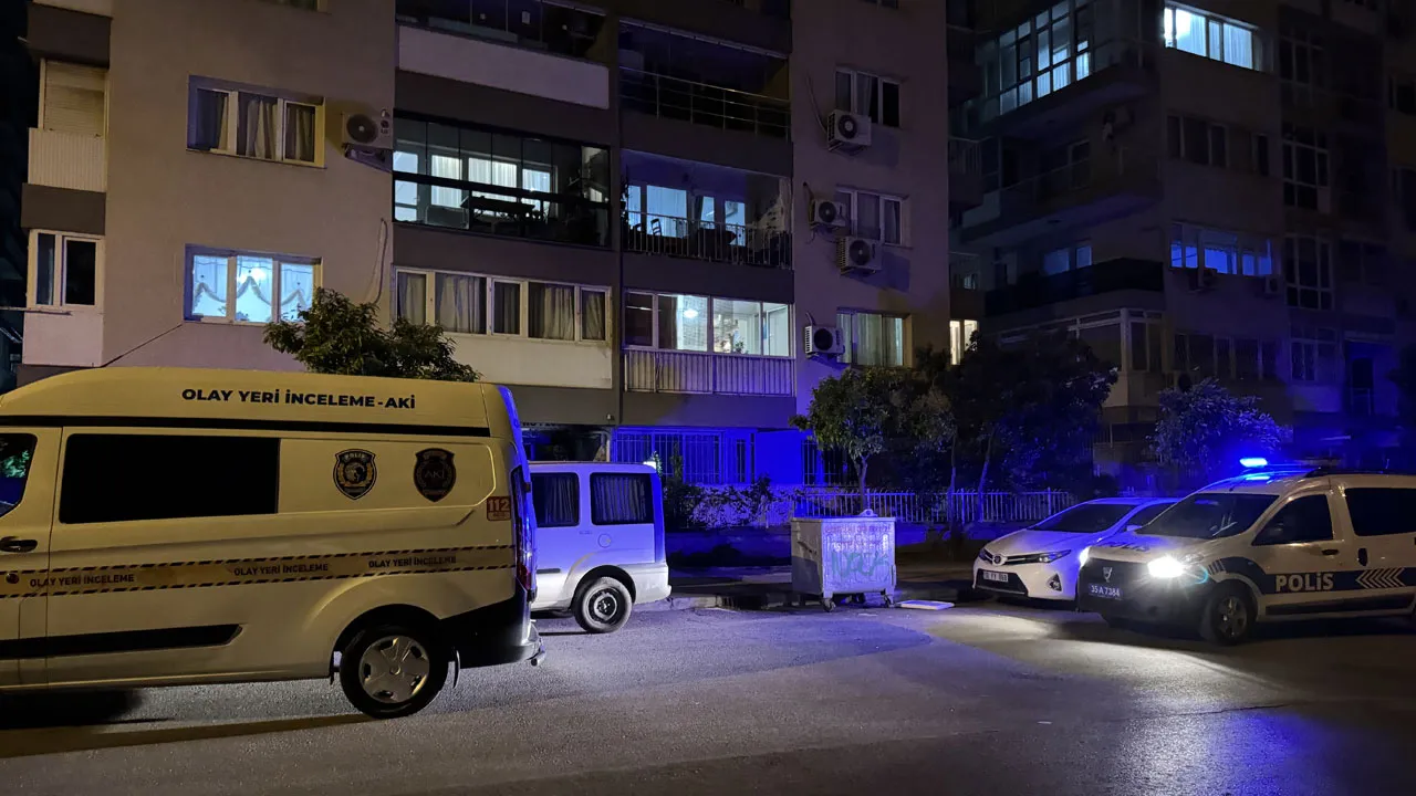 İzmir'de cinayet! Yaşlı adam oğlunu bıçaklayarak öldürdü
