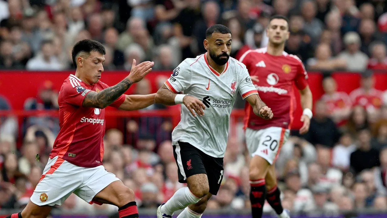 Manchester United-Liverpool maçı hangi kanalda, saat kaçta? Premier Lig canlı yayın bilgileri netleşti
