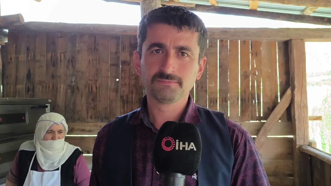 Annesiyle birlikte ekmek üretiyor, siparişlere yetişemiyor