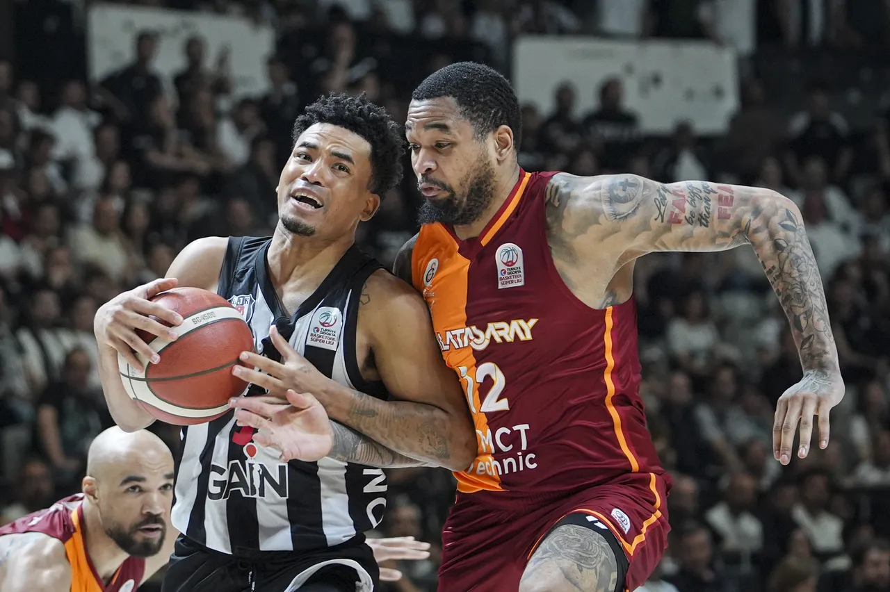 Galatasaray'ı eleyen Beşiktaş yarı finalde