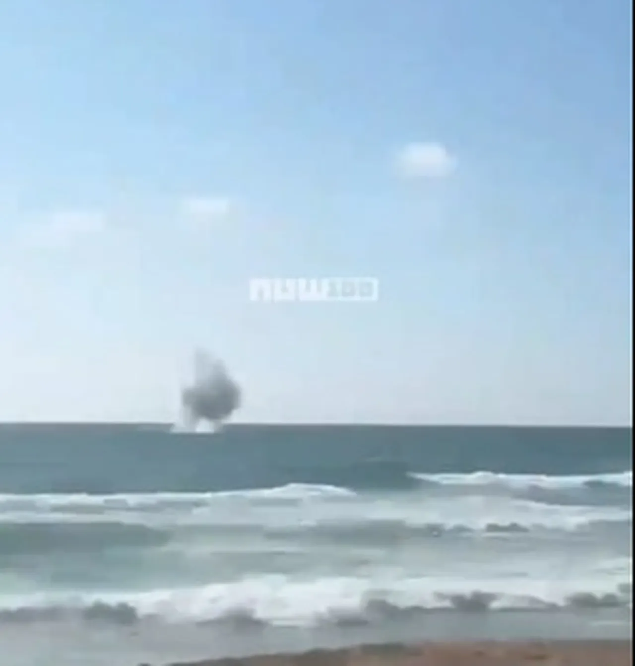 Hizbullah roketleri İsrail plajlarında paniğe sebep oldu! O anlar kamerada