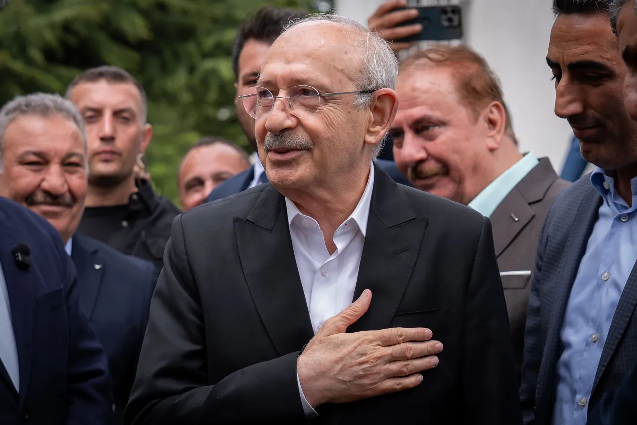 Kriz sosyale taşındı! CHP, dijital alanda da ayrıştı