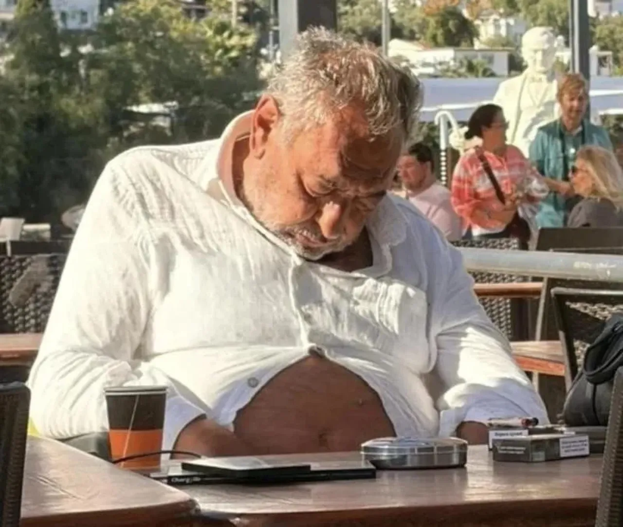 Son görüntüsü çok konuşulmuştu: Reha Muhtar hastaneye kaldırıldı!