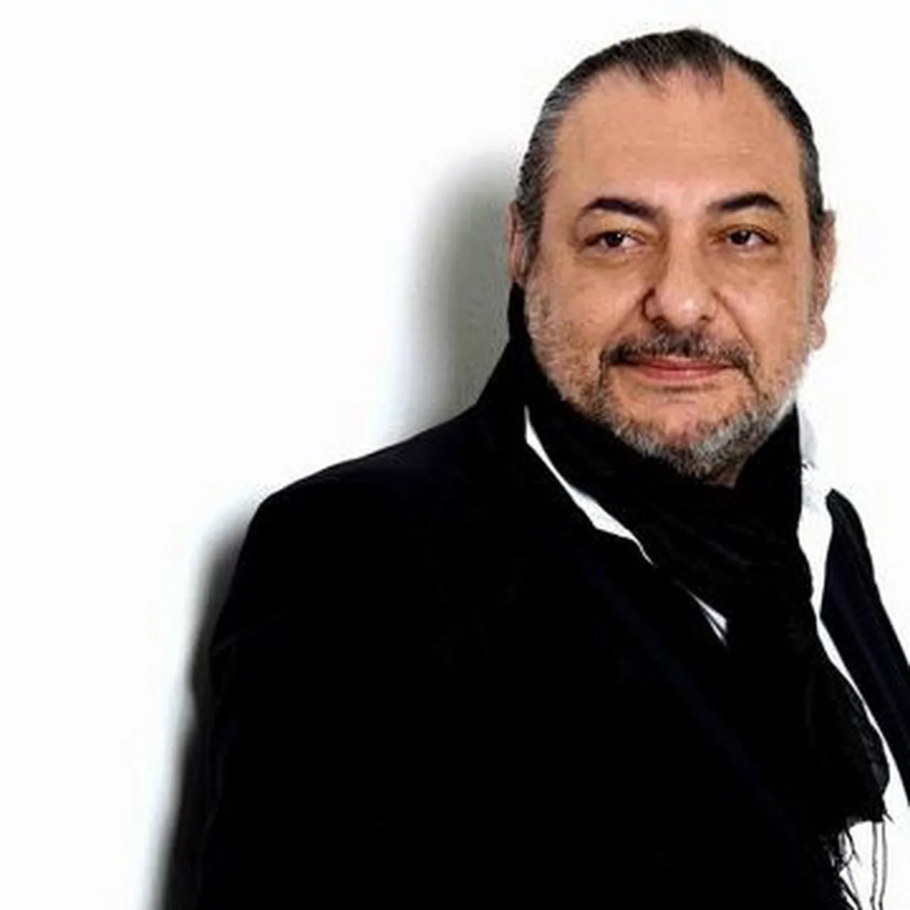 Son görüntüsü çok konuşulmuştu: Reha Muhtar hastaneye kaldırıldı!