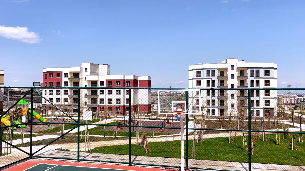 2 yıl ödemesiz, 18 yıl vadeyle evlerine yerleştiler! Bakan Murat Kurum Diyarbakır'dan paylaştı