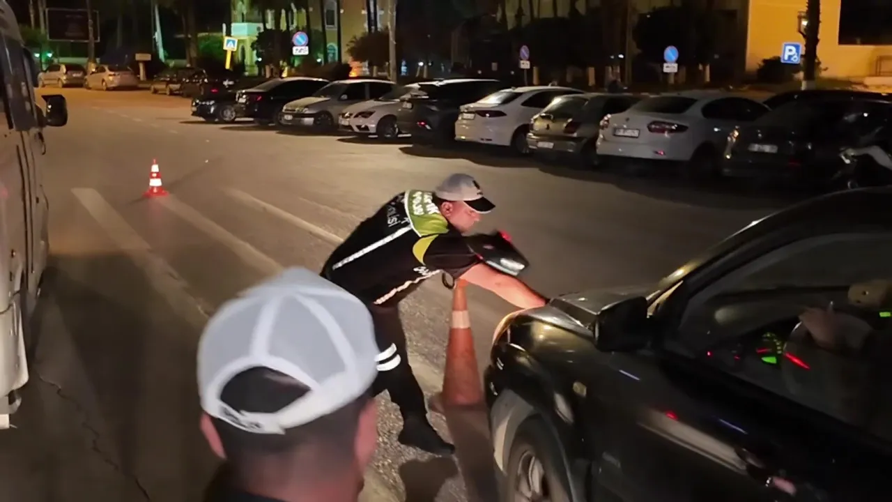 Anksiyetem tuttu dedi, polise çarpıp kaçtı! 557 bin TL ceza yedi