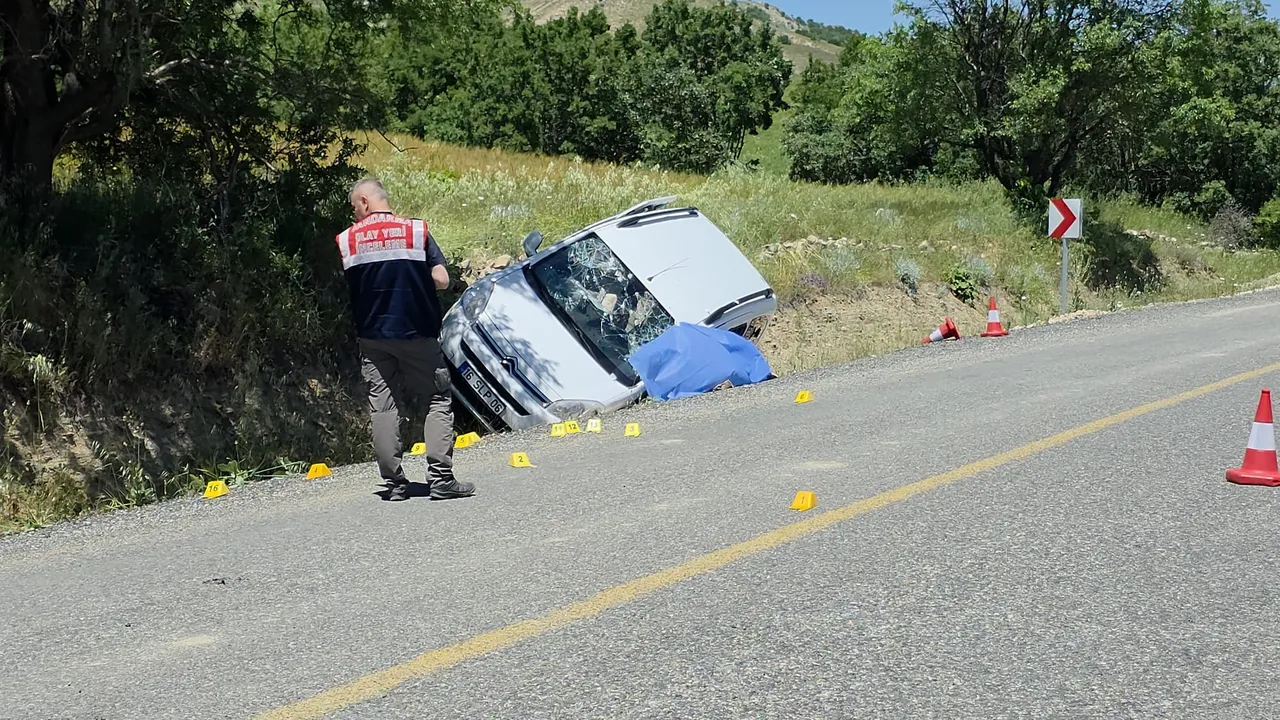 Arazi kavgası kanlı bitti: Kardeşinin olduğu aracı taradı