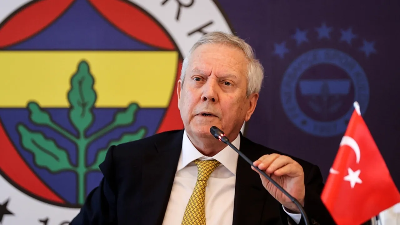 Aziz Yıldırım'dan camiayı ayağa kaldıracak transfer sözleri! "Osimhen etkisi yapacak..."