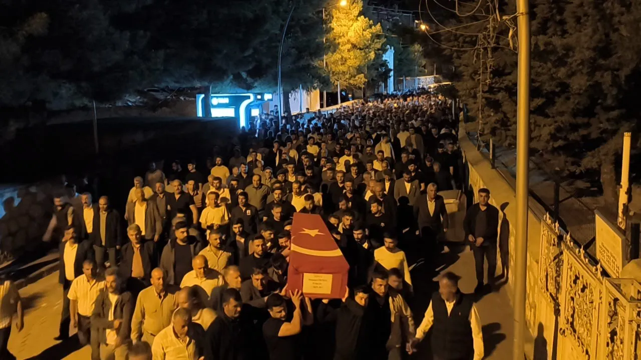 Genç asker Mehmet Örnek'e acı veda! Gözyaşları sel oldu