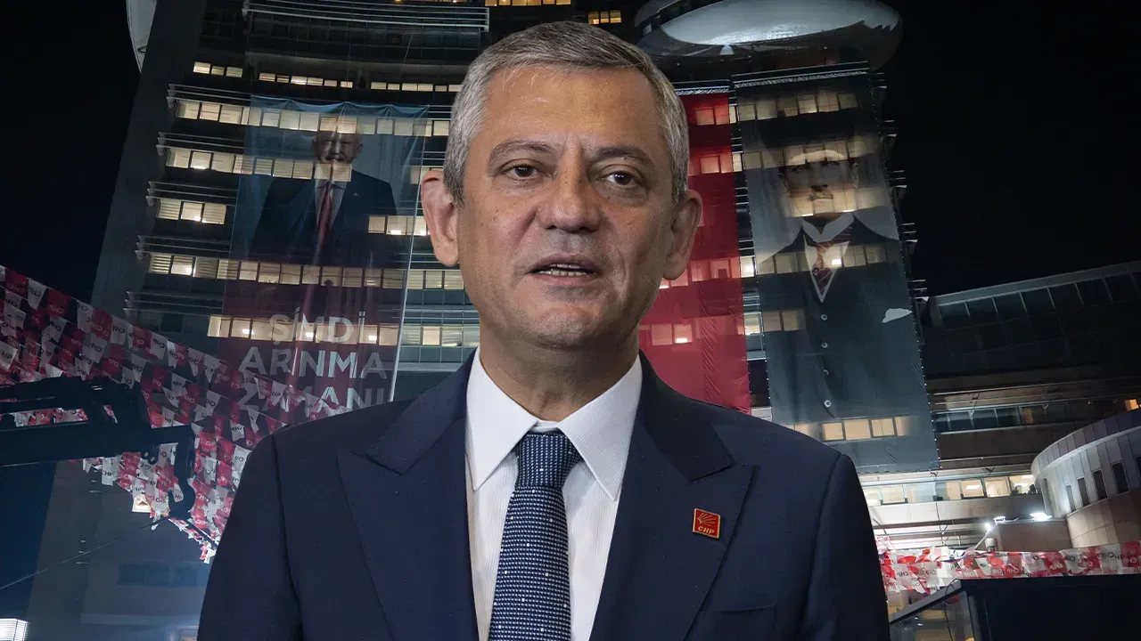 KURULTAY İÇİN DÜĞMEYE BASTI