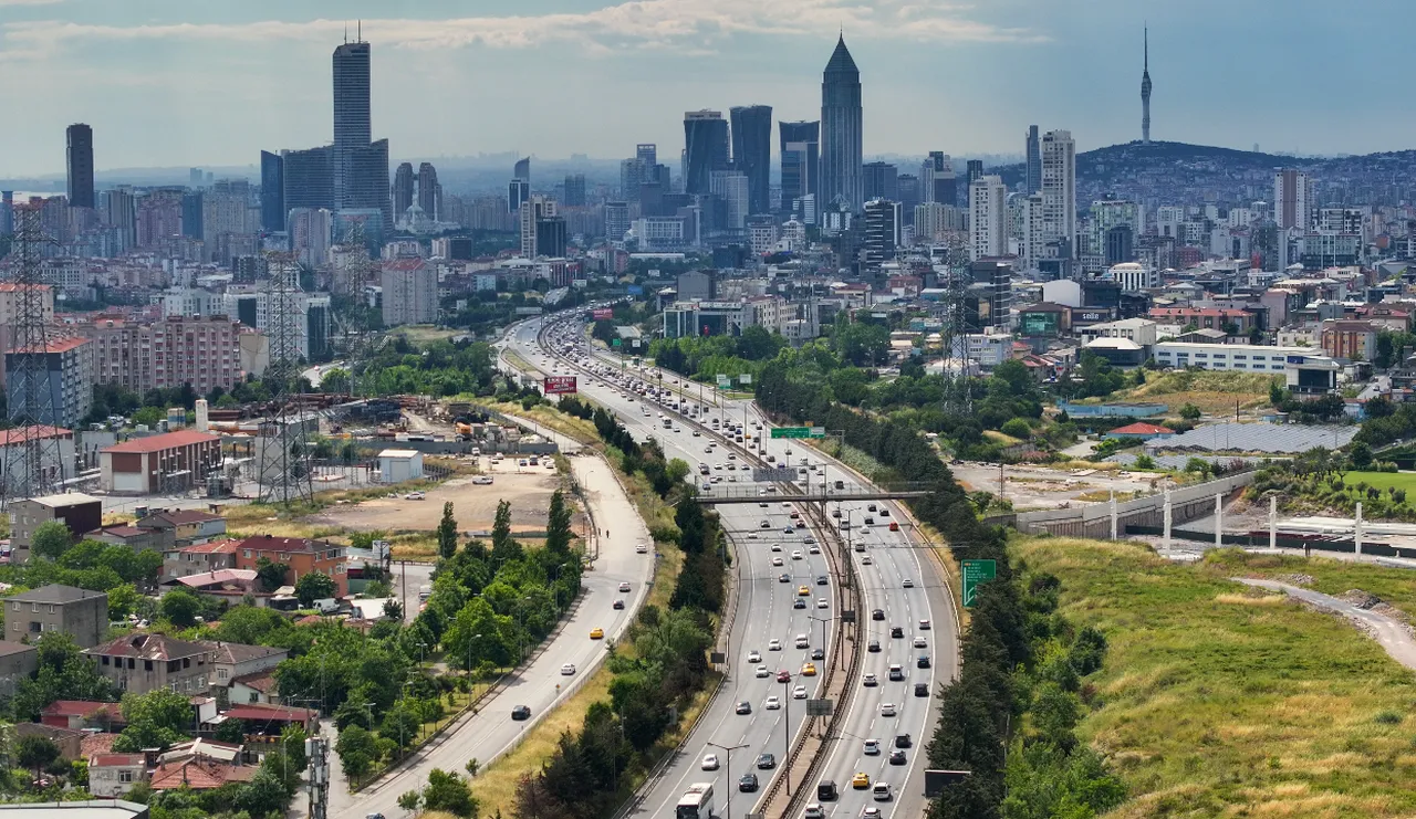 Tatilciler dönüyor! İstanbul'da trafik hareketliliği başladı