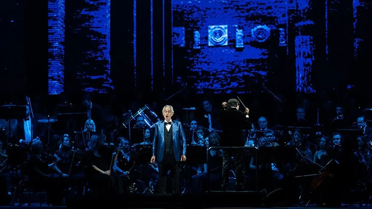 Ünlüler akın etti, stadyumlar doldu taştı: Andrea Bocelli ve Kanye West İstanbul'u salladı!