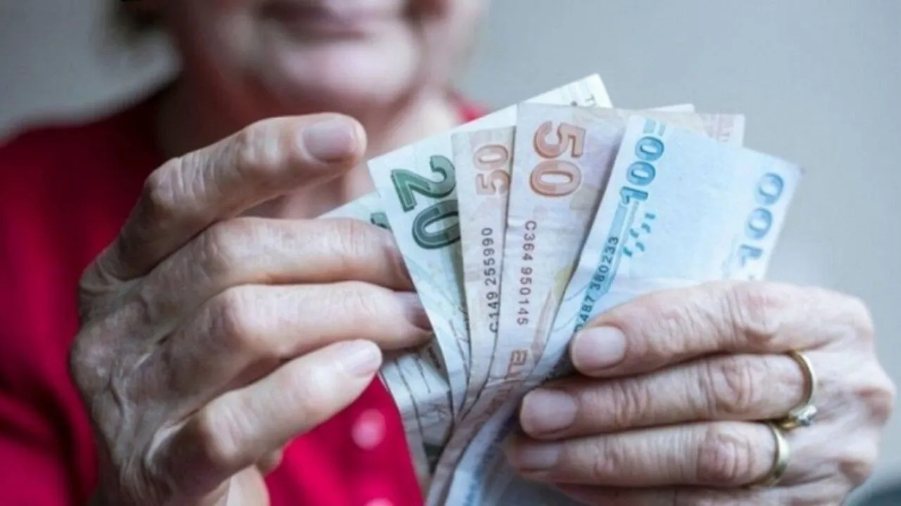Hem çalışıp hem aylık almak mümkün mü?