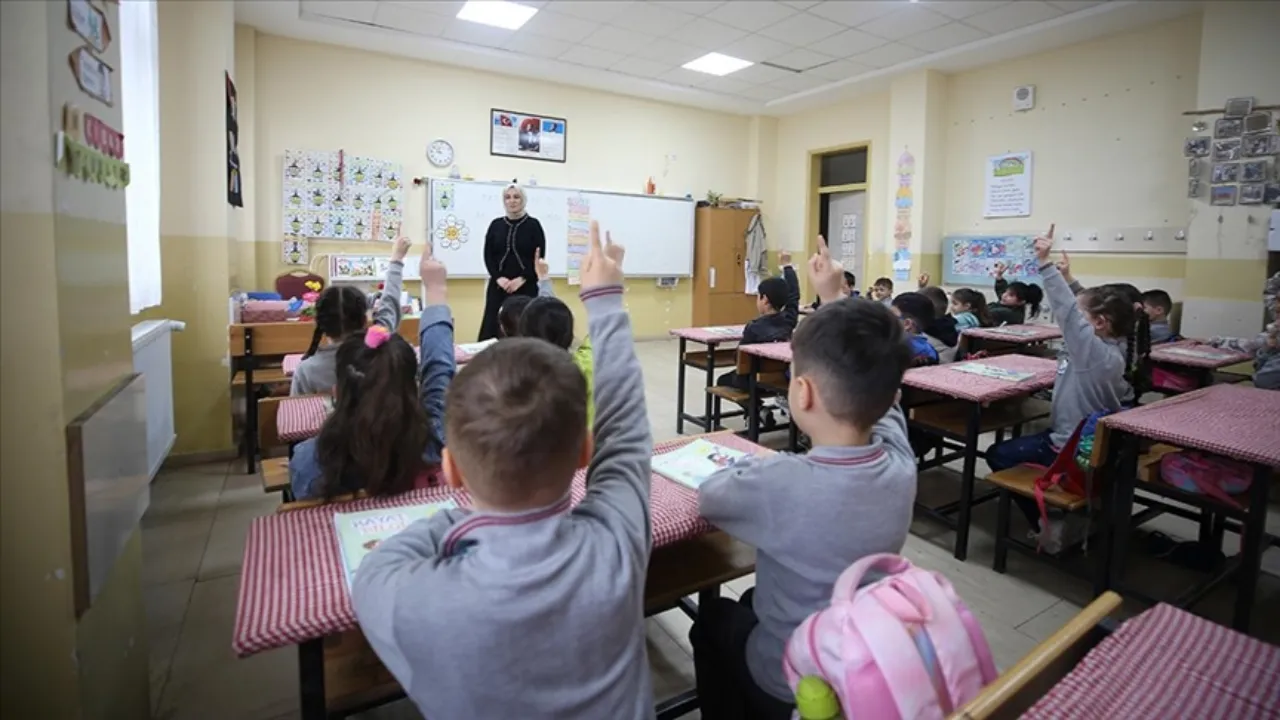 İki ilde okullar tatil edildi! Valiliklerden açıklama