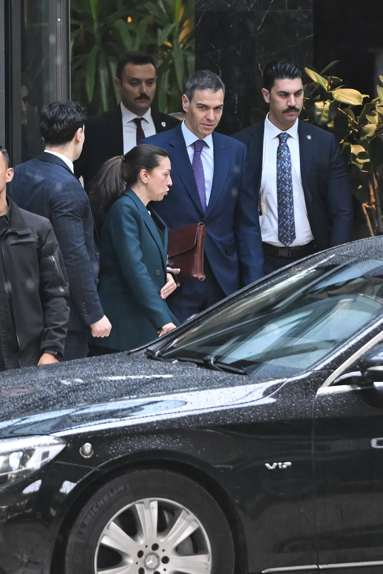 Pedro Sanchez Ankara’dan ayrıldı: Geceyi başkentte geçiren başbakan böyle görüntülendi