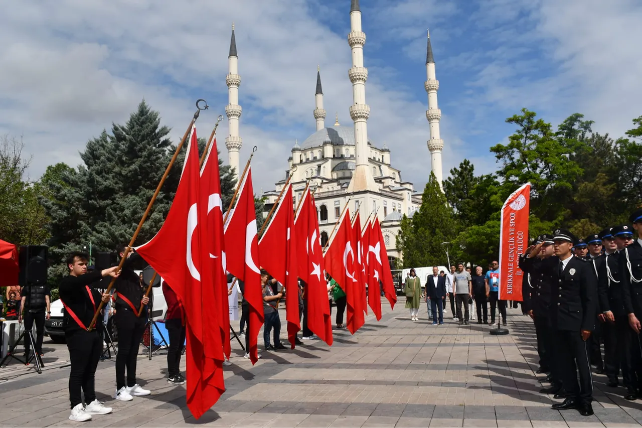18 Mayıs tatil mi, yarım gün mü? 19 Mayıs resmi tatili öncesi gündemde!