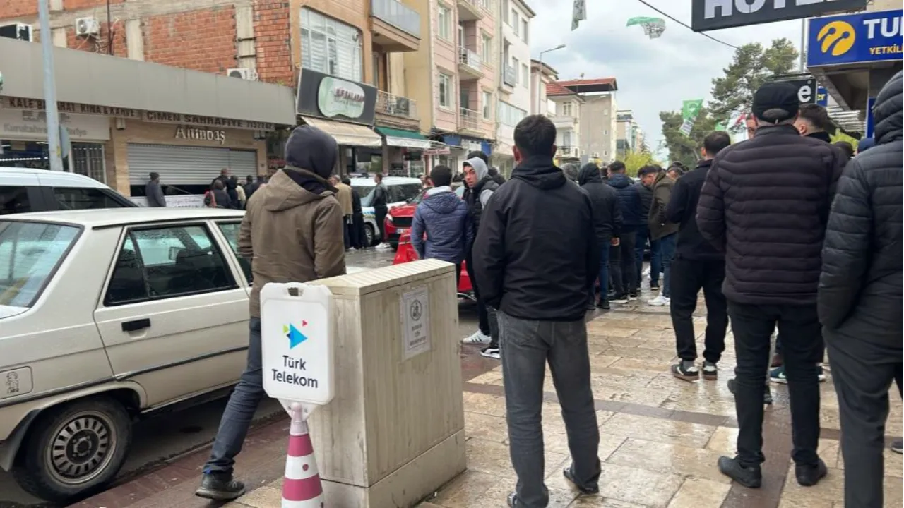 30 yıllık sarrafa güvendiler hayatlarının şokunu yaşadılar! 100 kilo altınla gitti