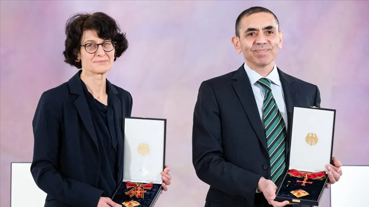 BioNTech'te kriz var! Kurucular ayrılıyor, tesisler kapanıyor