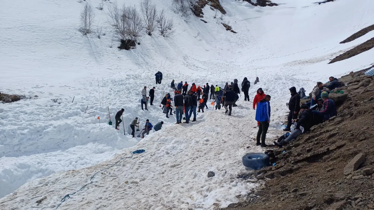 Çığ felaketinde 2 kişi can vermişti! Kayıp çobanın cesedi 125 gün sonra bulundu
