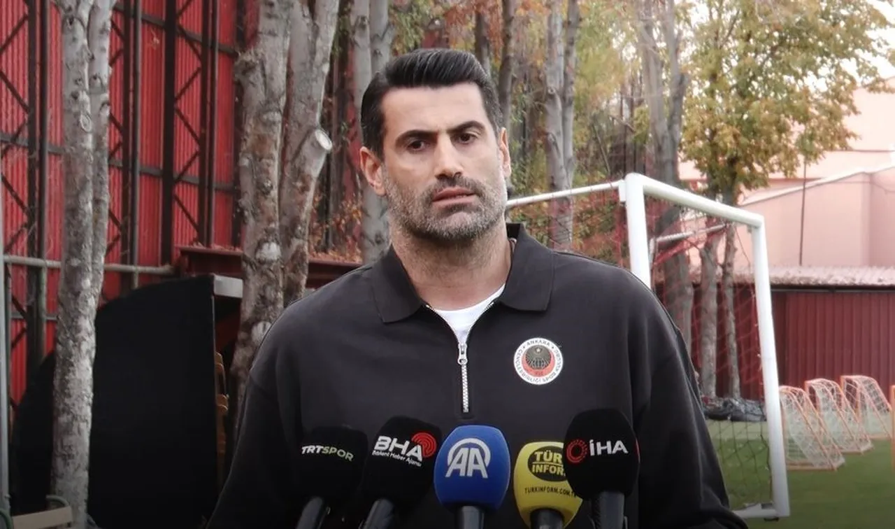 Volkan Demirel yönetiminde 9 maça çıkan Gençlerbirliği; 6 yenilgi, 2 galibiyet, 1 yenilgi aldı.