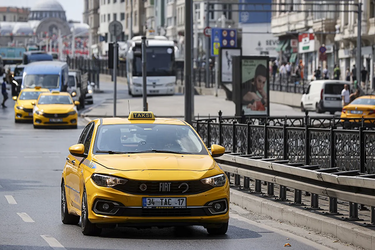 Gizli kalma dertleri yok! İnternet siteleri bile var... İstanbul trafiğinde sayıları giderek artıyor