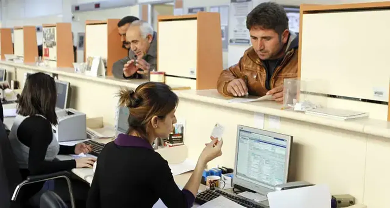 İdari izinde bankalar açık mı, kapalı mı? İdari izin resmi tatil mi?