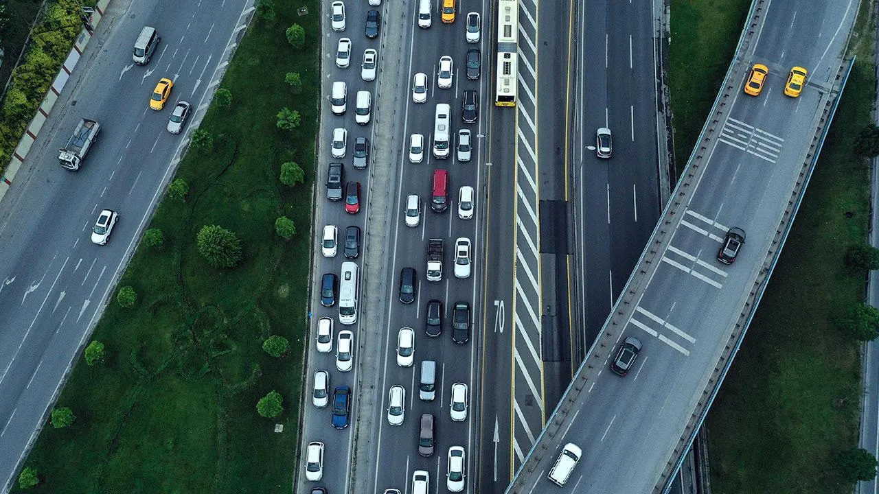 Yola çıkacaklar dikkat! İstanbul'da 5 gün boyunca bazı yollar trafiğe kapatılacak