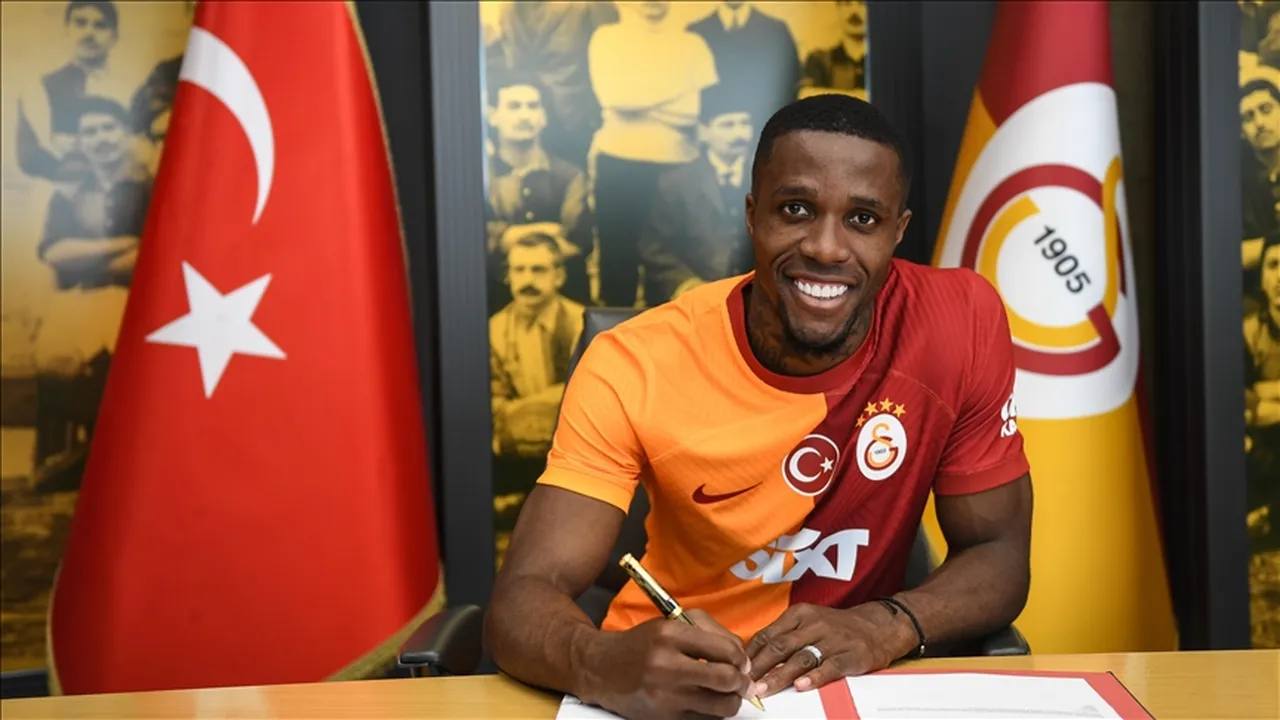 Galatasaray, Wilfried Zaha'yı Temmuz 2023'te Crystal Palace'tan transfer etmişti.