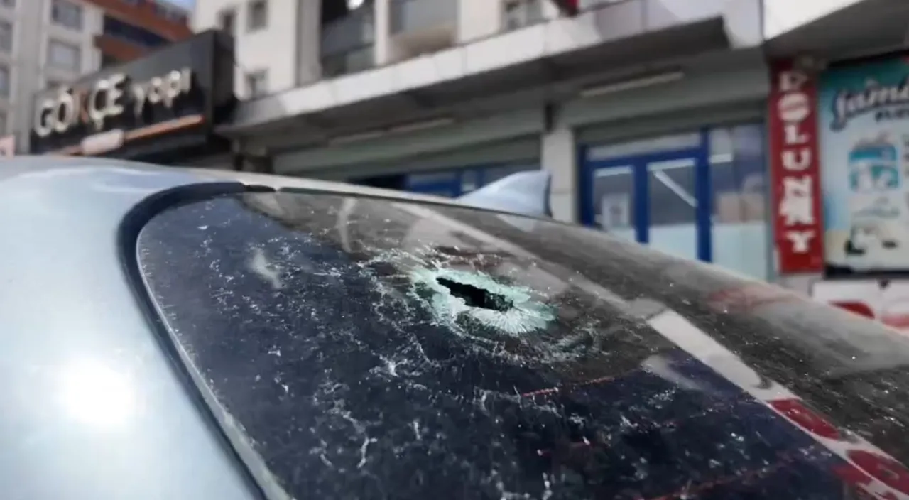 Adliye kapısında korkunç olay! Eniştesine 7 kurşun sıktı