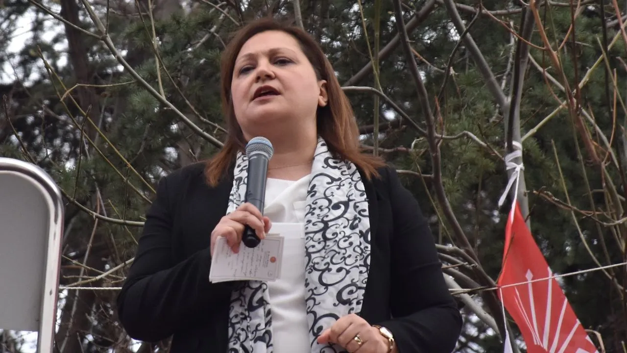 Burcu Köksal tartışmaları yeniden alevlendi! AK Parti'ye geçiyor iddiası gündem oldu