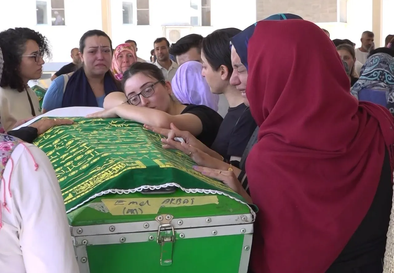 Gaziantepte üçüncü kattan düşmüştü! Emel Akbaş Bayhan’ın şüpheli ölümünde takipsizlik kararı