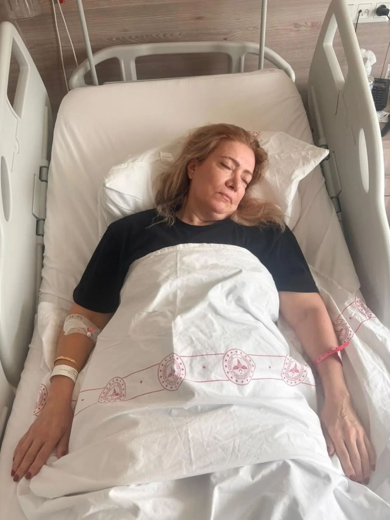 Güzellik merkezinde kabus! "Kırışıklık için gittim, yüz felciyle çıktım"